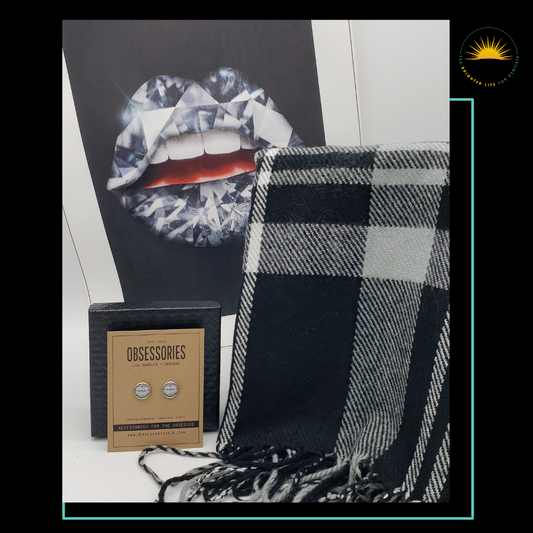 Black and White Dental Gift: Includes a cozy black and white shawl, lip print on canvas and a pair of Panorex earrings